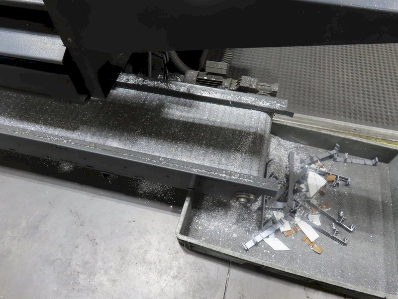 Elumatec SBZ 5-axis CNC Profile Machining Center, 5-Axis CNC Control, 10.3M / 33.8' X-Axis Travel, 20-ATC, 500mm Blade, 24,000 RPM