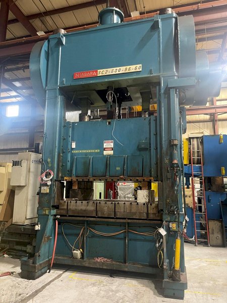 600 ton Niagara SC2-600-96-60 Used Straight Side Mechanical Metal Stamping Press For Sale, Year 1986