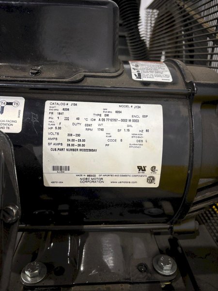 5 HP CAMPBELL HAUSFELD VERTICAL AIR COMPRESSOR: YOBRO #24395
