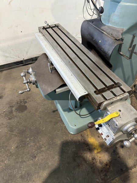 2 HP BRIDGEPORT SERIES 1 VERTICAL KNEE MILL. STOCK #1215025