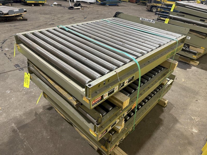 3800 LBS X 60" X 42" SOUTHWORTH HYDRAULIC SCISSOR LIFT TABLE WITH ROLLER CONVEYOR TOP, 110 VOLT: STOCK #20889