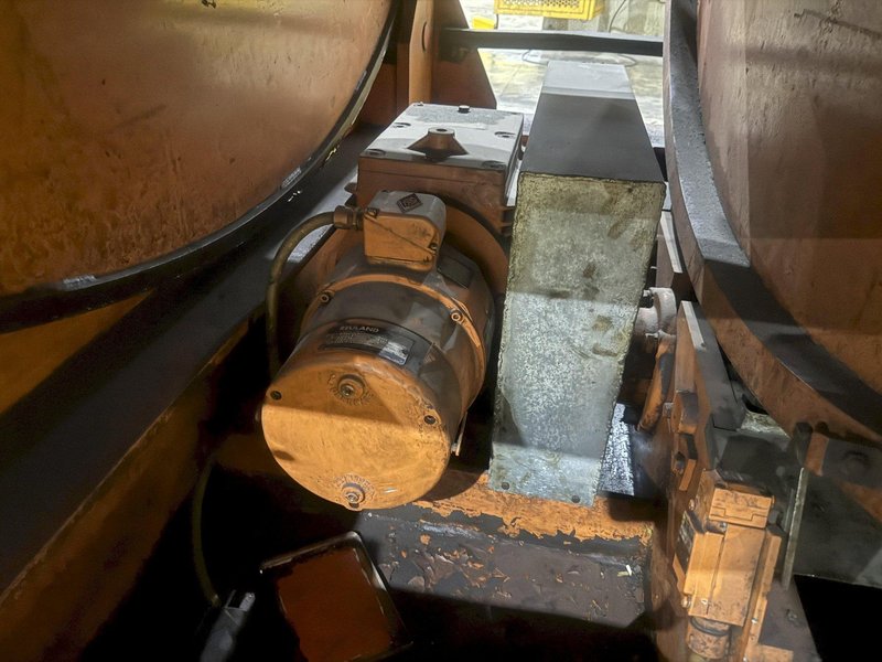 50,000 LBS (25 TON) X 84" X 72" BUSHMAN MECHANICAL POWERED UPENDER / COIL FLIPPER: YOBRO #25946