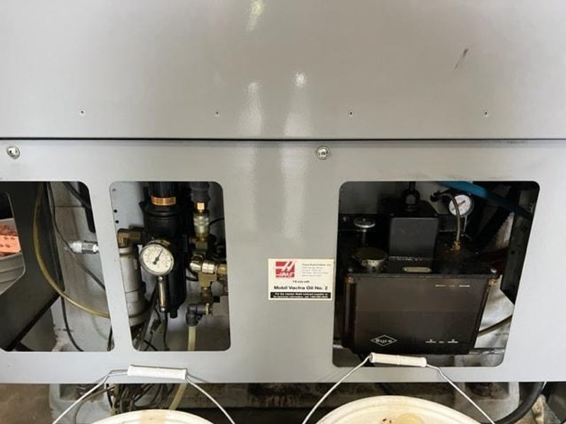 Haas VF-4SS APC VMC, 2008 – Pallet Changer, high speed machining, rigid tap