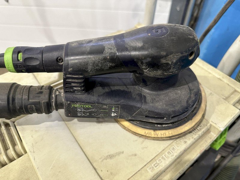 FESTOOL MODEL CT 33 E VACUUM WITH SANDER : STOCK #77443