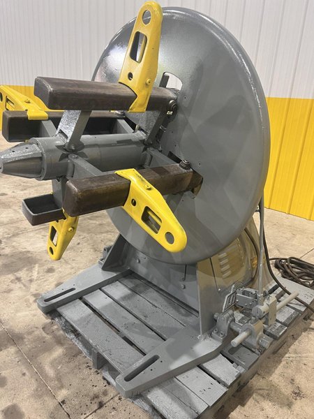 2,500 LB X 18&quot; LITTELL MODEL #25-18 MOTORIZED COIL REEL UNCOILER: STOCK #19908