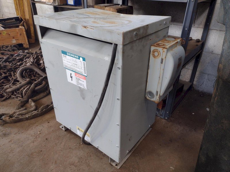 30 KVA 3 PHASE SIEMENS 480<->208 V ELECTRICAL TRANSFORMER: YOBRO #25209