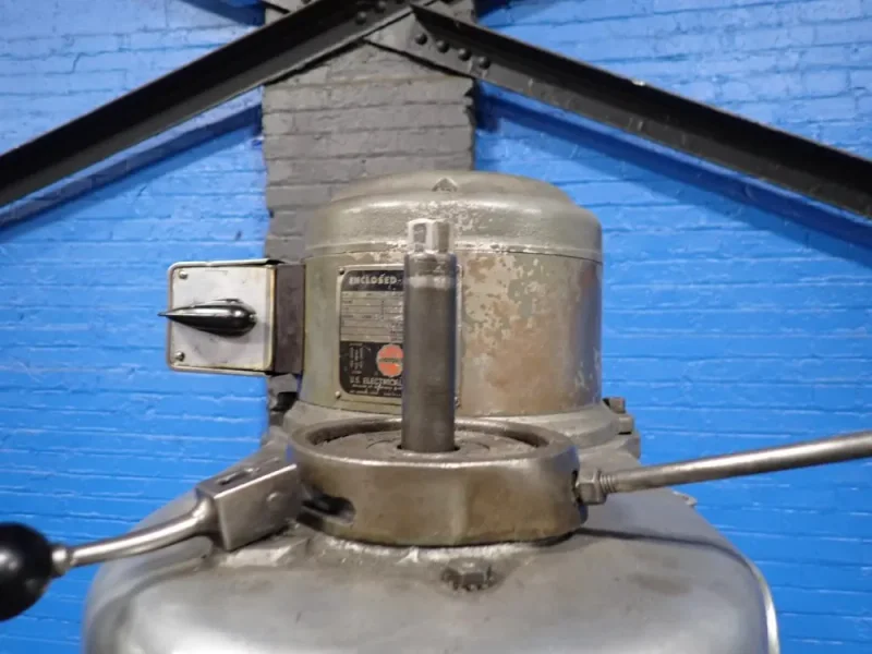 BRIDGEPORT 9" X 32" VERTICAL MILL  -  76752