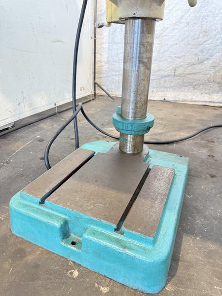CLAUSING 20 2276 DRILL PRESS. STOCK #0886325