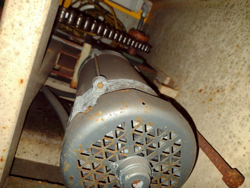 5,500 LBS X 48" AWC (ACCRA-WIRE CONTROLS) MODEL #F-200AF HORIZONTAL PALLET TYPE POWERED DE-COILER: STOCK #19258