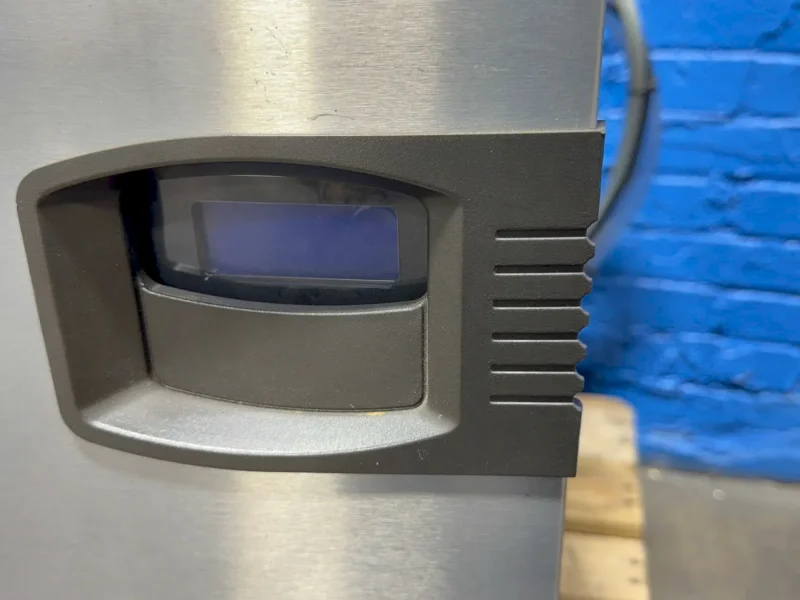 MANITOWOC ICE MAKER  -  IY0324A-161