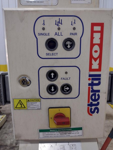 (4) 13,000 LBS STERTIL-KONI MODEL ST-1060 HEAVY DUTY MOBILE COLUMN LIFT JACKS: STOCK #23063