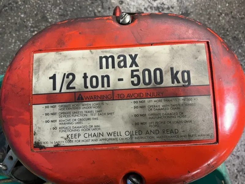 CM 1/2 TON HOIST   -  F
