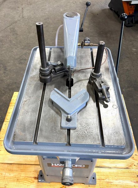 1-1/2&quot; Hansford Davis Keyseater No. 15, 1/16&quot; to 1-1/2&quot; Cap., 30&quot; x 21&quot; Tbl, 2 HP, Clean