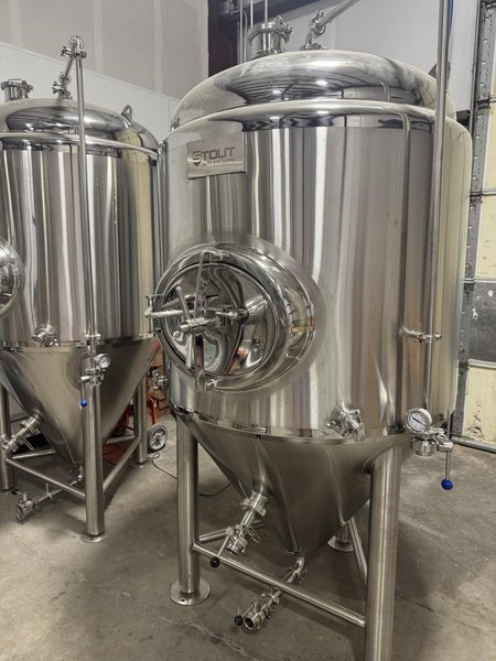 Turnkey 7 BBL Brewmation-Stout Brewing System w/ 2024 Thermaline Heat Exchanger, Pumps, Controls &amp; Vessels