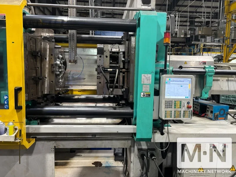 550 TON 51 OZ ARBURG MODEL 920S-5000-3200 INJECTION MOLDING MACHINE MFG 2015