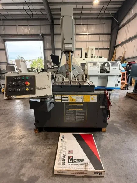 HYD-MECH V-18 Series II  18” x 20” Vertical Band Saw 2007’ #7142