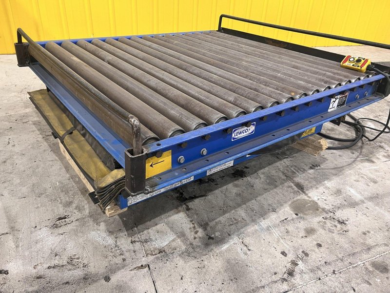 3,000 LBS X 48" X 48" ROTO-MAX HYDRAULIC SCISSOR LIFT TABLE W/ ROTARY LEWCO ROLLER CONVEYOR TOP, 110 VOLT: STOCK #20874