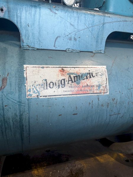 20 HP KELLOG PISTON TYPE AIR COMPRESSOR. STOCK # 0955523