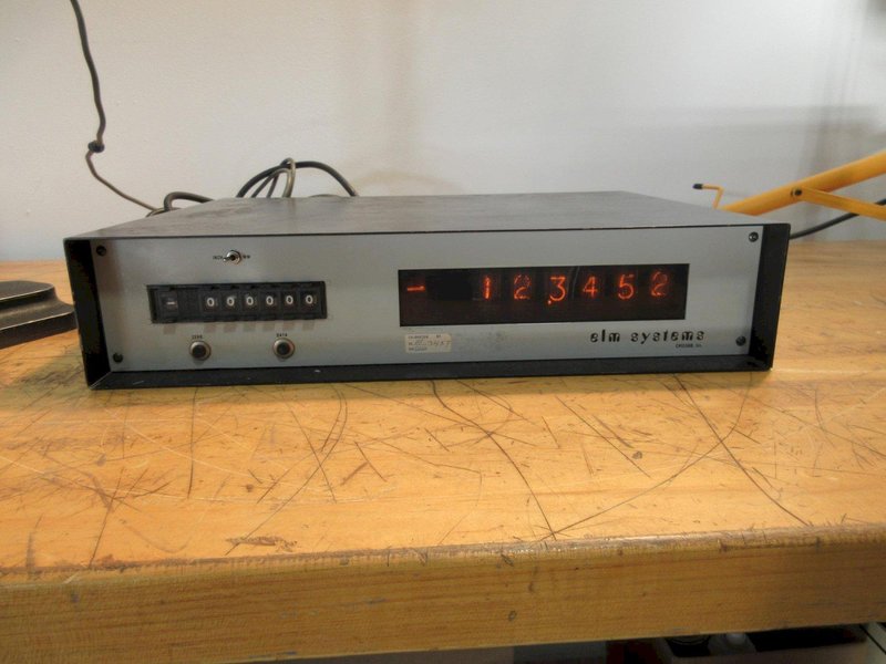 Elm Systems ACRA-7 24" Digital Height Stand - Auction Item