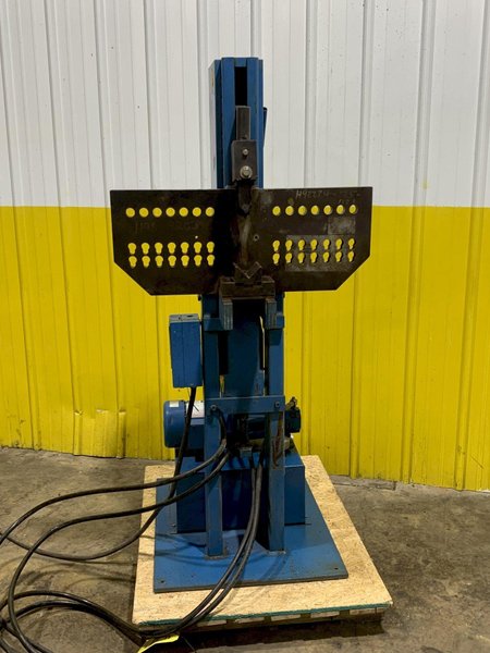2 HP RICHARDS VERTICAL / HORIZONTAL RAM-TYPE HYDRAULIC BENDER: STOCK #16193