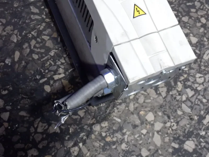 ABB VARIABLE FREQUENCY DRIVE (VFD)  -  ACS550-U1-012A-4