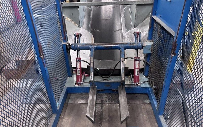 30" X 40" SELCO MODEL HSO-128A AUTO-TIE TOP LOADING HORIZONTAL HYDRAULIC BALER SYSTEM, W/ CONVEYOR &amp; DUMP HOPPER: YOBRO #26210