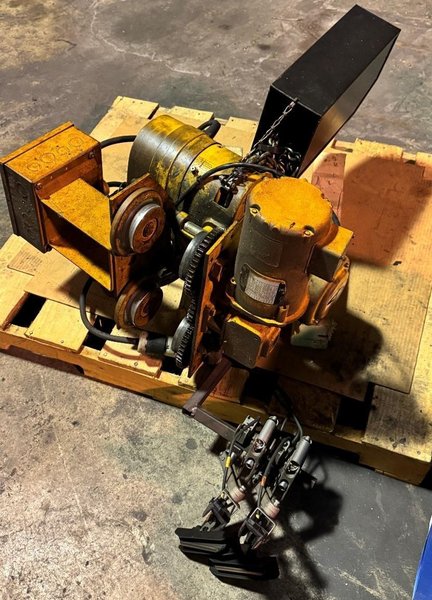 2 TON BUDGIT ELECTRIC CRANE HOIST: YOBRO #24609