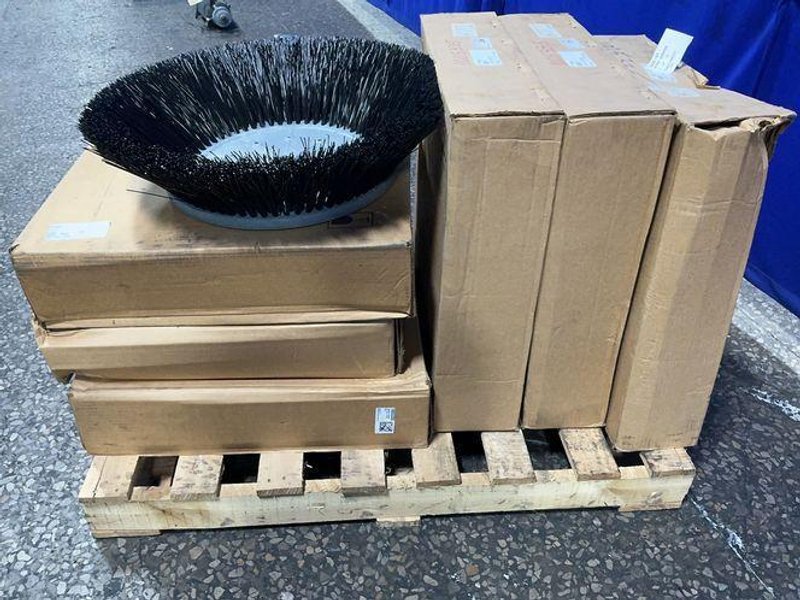 TENNANT COMPANY PARTS 18” DIAMETER SWEEPER DISK BRUSHES  -  70538