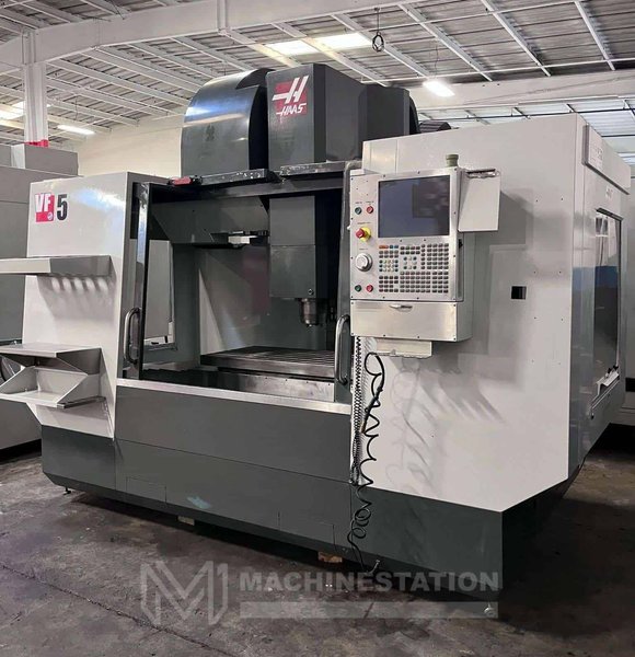 Haas VF-5/50 CNC Vertical Machining Center – 50 Taper Mill