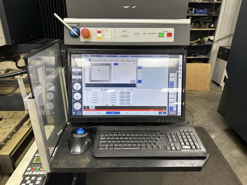 Makino U32J CNC Wire EDM, 2013