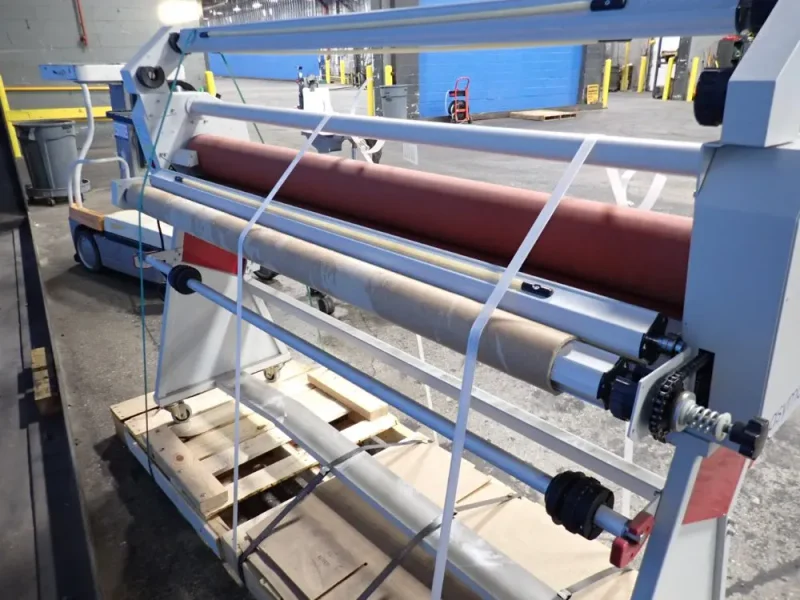 VIVID LAMINATING TECHNOLOGIES 66" LAMINATOR  -  EM-S1600H