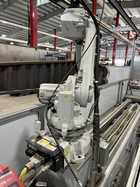 2021 ABB MODEL #IRB 4600 ROBOT WELDING SYSTEM WITH PRESTON EASTIN WELDING FIXTURE: STOCK 21175