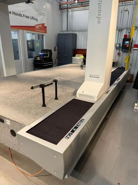2013 HEXAGON DEA Global 20.40.15 | Coordinate Measuring Machines