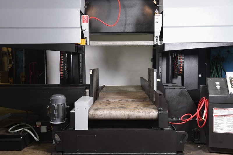 NEW 40"H x 40"W HYD-MECH H-40/40 HORIZONTAL BAND SAW