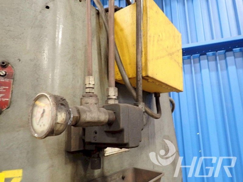 10 TON NORTHERN HYDRAULIC PRESS