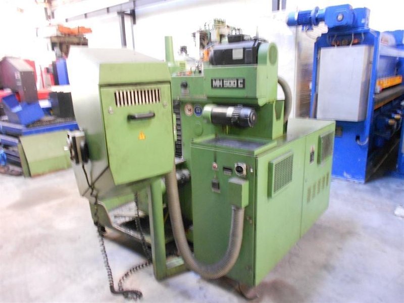 Maho MH 500C - X: 500 - Y: 400 - Z: 300mm CNC