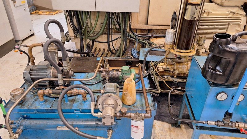 Sakamura Model BP 450 SL 4 Die Long Stroke Progressive Header