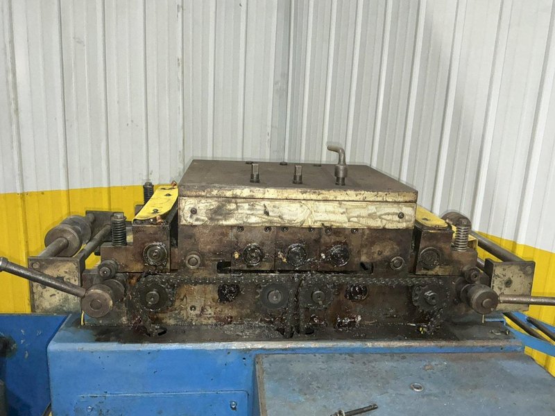 10" X 6,000 LB JACO COIL CRADLE &amp; STRAIGHTENER: YOBRO #24602