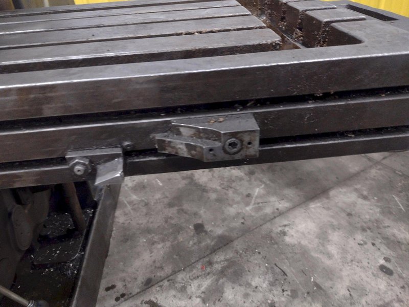 CINCINNATI NO. 4 VERTICAL MILLING MACHINE: YOBRO #24460