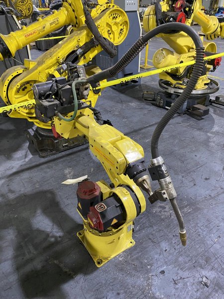 FANUC – ArcMate 100iB USED
