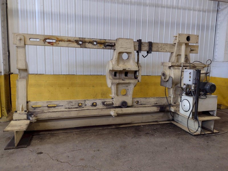 300 TON X 10' NILES HORIZONTAL HYDRAULIC WHEEL PRESS: STOCK #18539