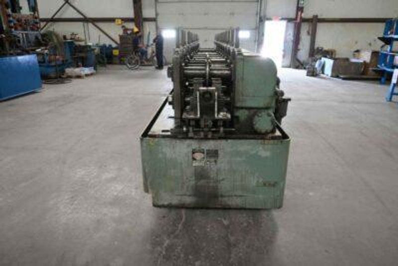 14 Stand x 2-1/2″ x 18″ YODER M2-1/2 Rollformer Stock# 4185