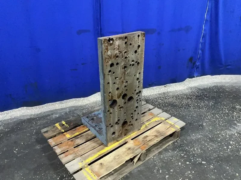 14” X 33” ANGLE PLATE