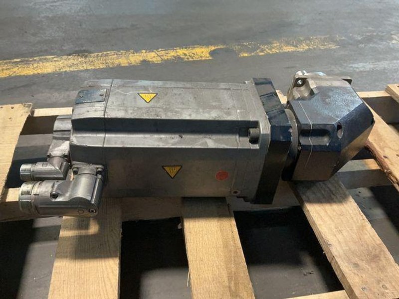 SIEMENS SIMOTICS SYNCHRONOUS AC SERVO MOTOR  -  1FT7086-1AF71-1NG1