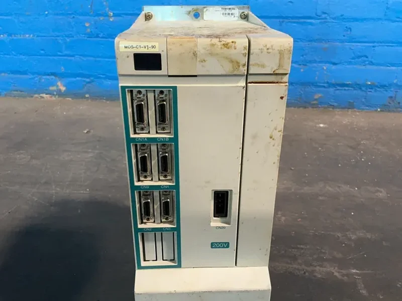 MITSUBISHI 9 KW SERVO DRIVE UNIT  -  MDS-C1-V1-90