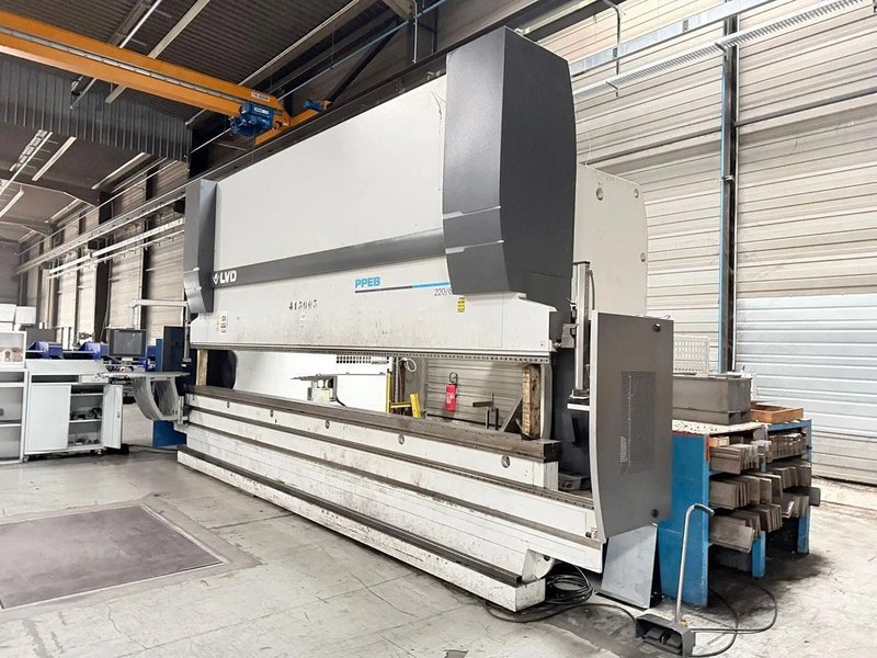 LVD PPEB - 220 ton x 6100 mm CNC