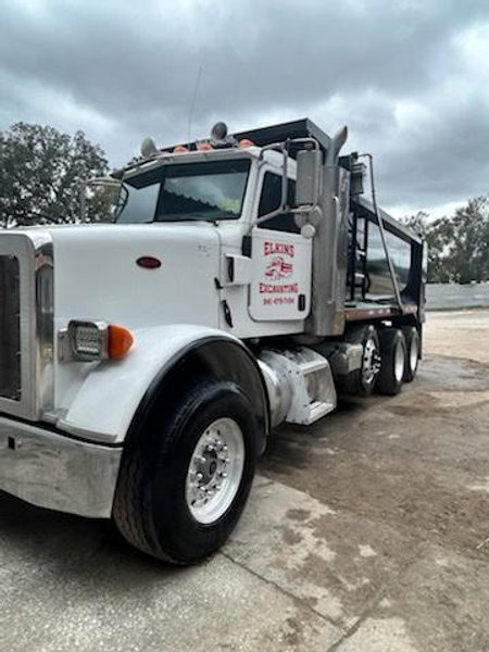 Peterbilt Dump Truck, 2011 – Paccar Engine, 226k Miles
