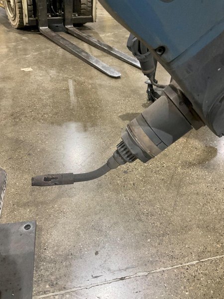 FANUC ARC MATE 120ID/12L ARC  W R30IB CONTROLLER + FRONIUS TPS 400I WELDER