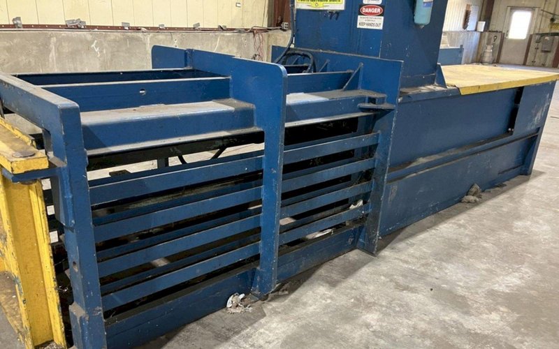 30&quot; X 36&quot; X 72&quot; BALEMASTER HORIZONTAL HYDRAULIC BALER: YOBRO #24585