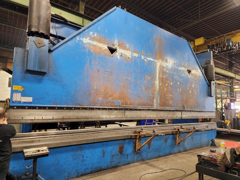 750 TON X 30' HYDRAPOWER MODEL #DH75030 HYDRAULIC PRESS BRAKE: STOCK #22484